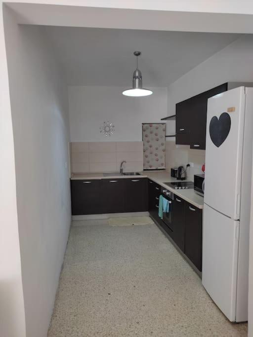 Apartment A Very Spacious Three Bedroom In *